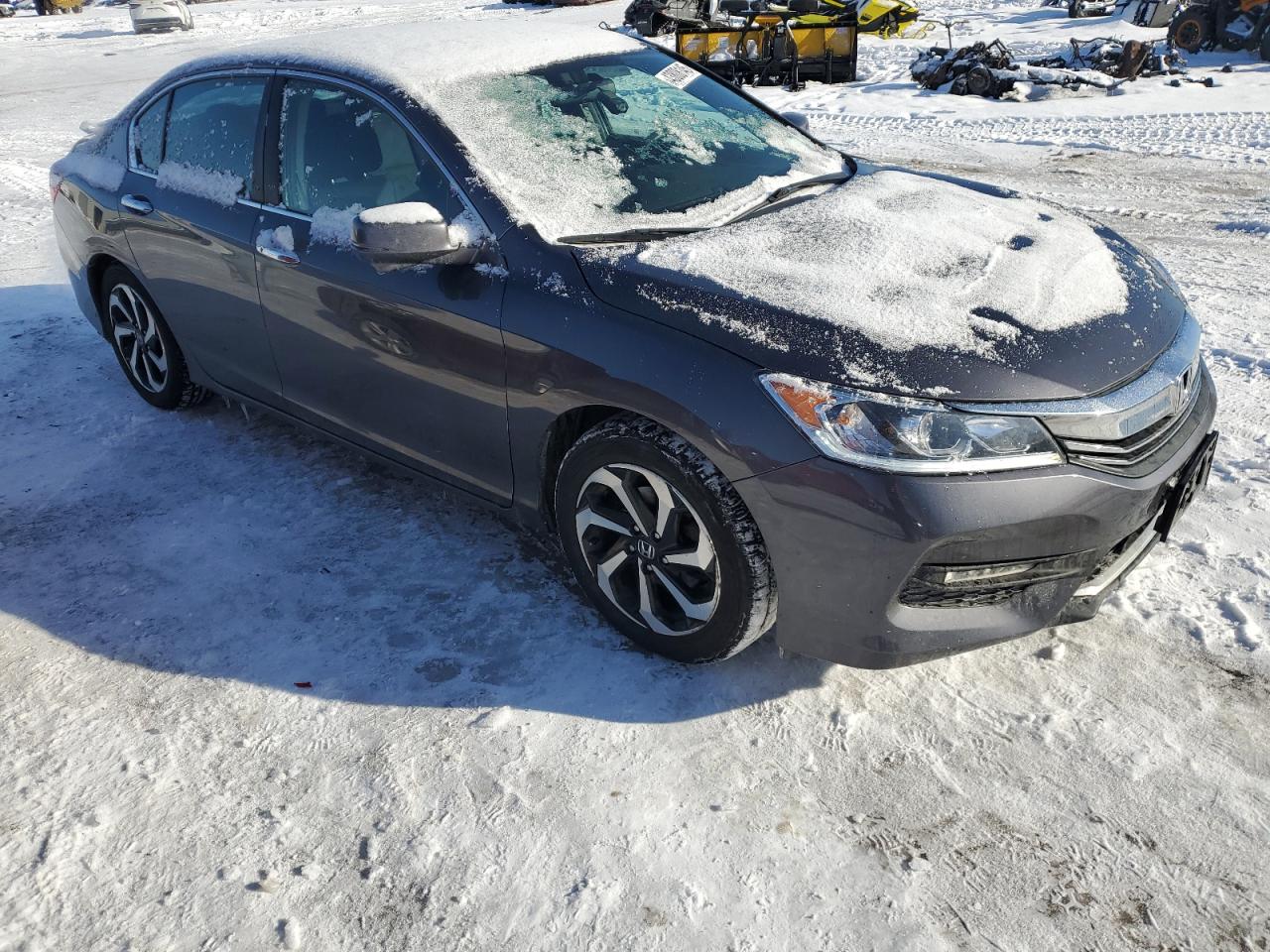 2017 Honda Accord VIN 1HGCR2F77HA030560 Copart auction photo, minor dent/scratches damage thumbnail 4