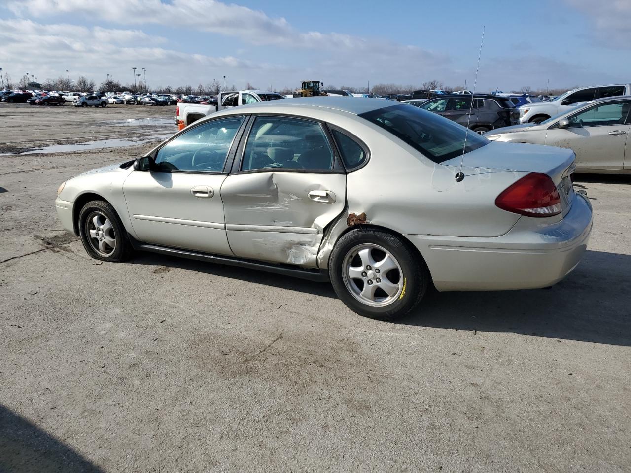 2004 Ford Taurus VIN 1FAFP55224G199195 Copart auction photo, front end / side damage thumbnail 2