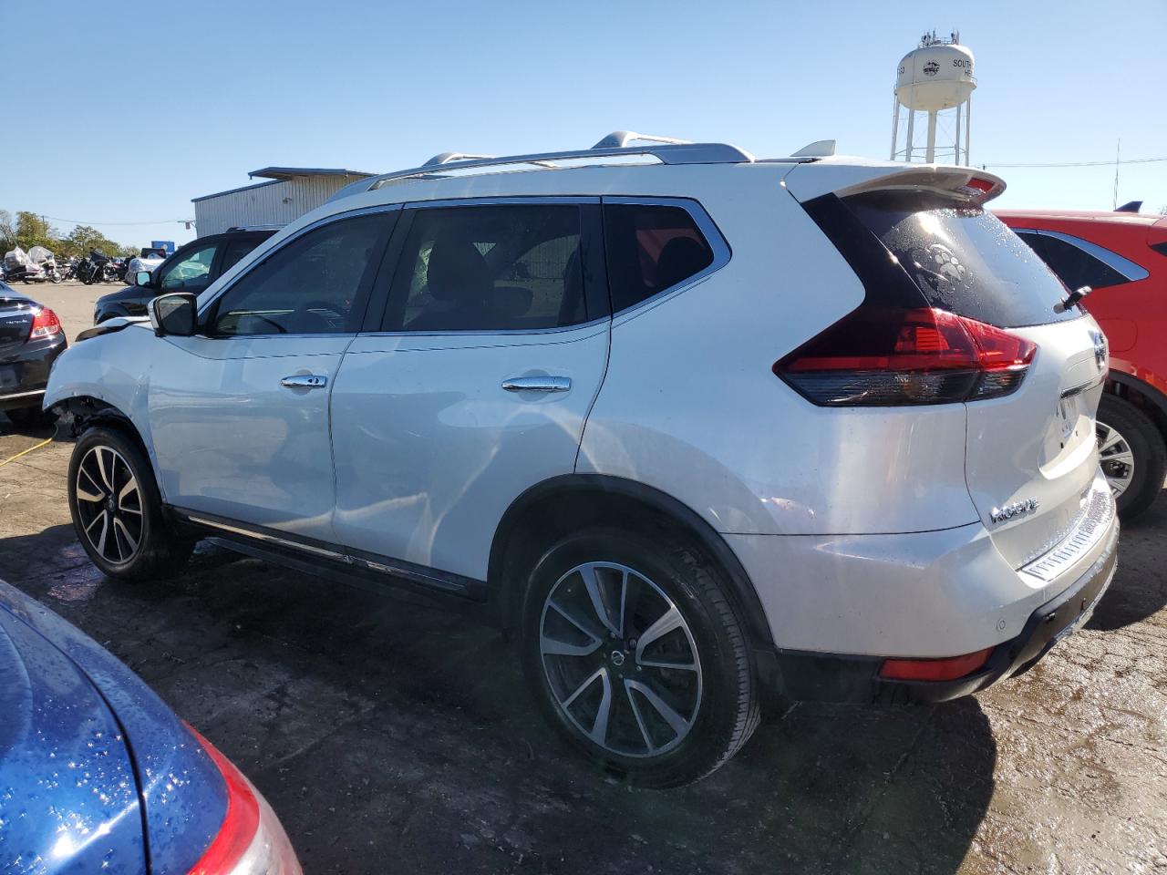 2019 Nissan Rogue VIN 5N1AT2MV4KC833312 Copart auction photo, front end / minor dent/scratches damage thumbnail 2