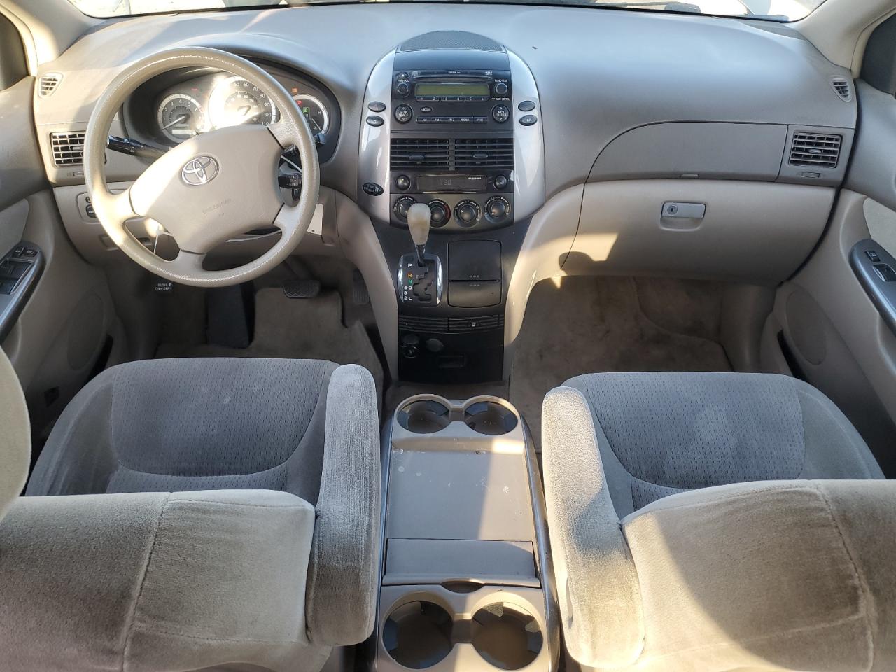 2006 Toyota Sienna VIN 5TDZA23C86S581646 Copart auction photo, front end / hail damage thumbnail 8