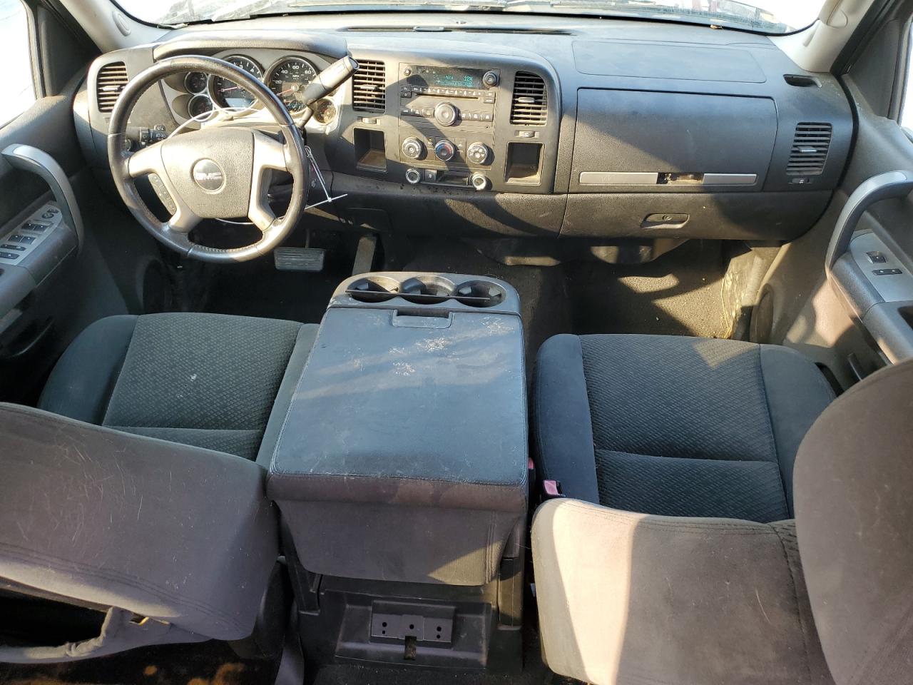 2007 GMC Sierra VIN 2GTEC13C171566272 Copart auction photo, all over damage thumbnail 8
