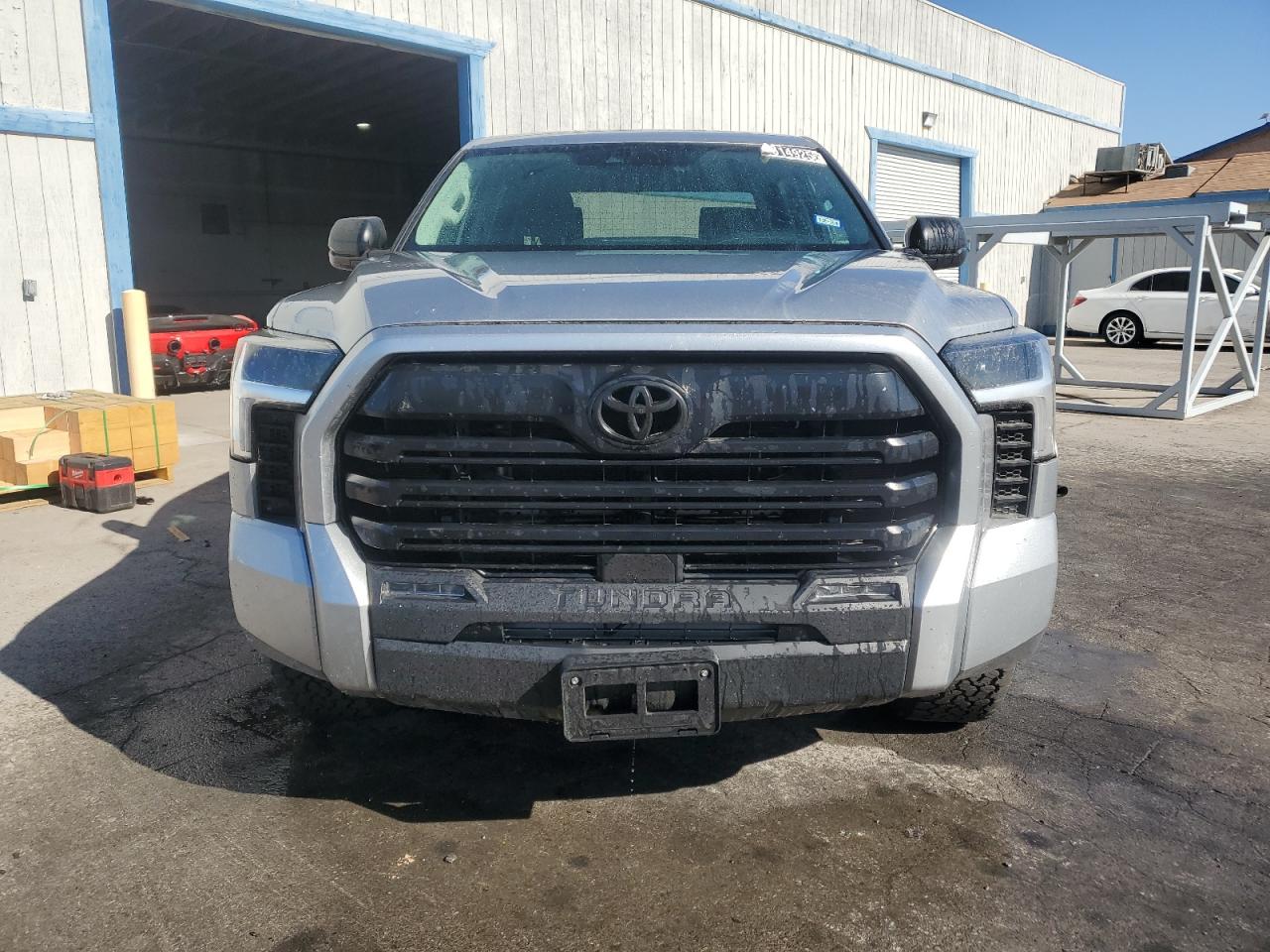 2023 Toyota Tundra VIN 5TFLA5DB6PX061163 Copart auction photo, minor dent/scratches damage thumbnail 5