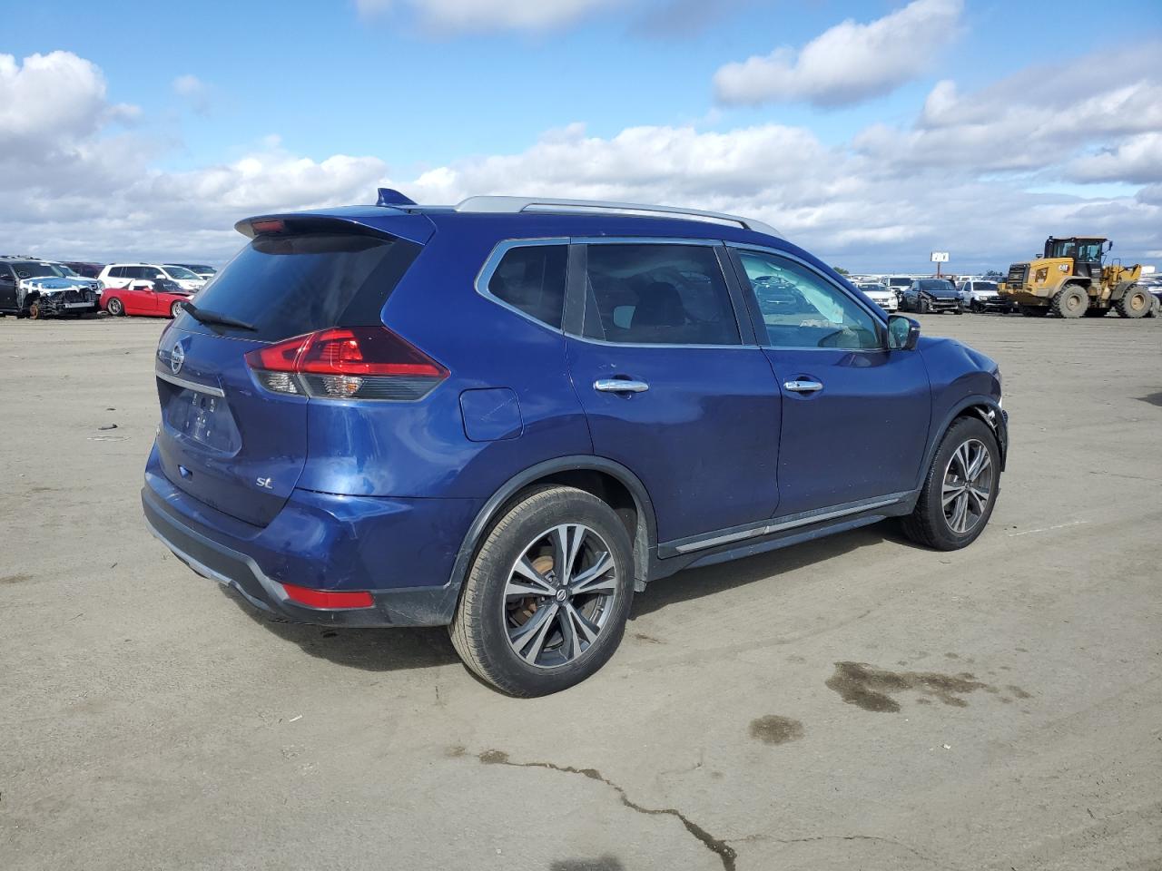 2018 Nissan Rogue VIN 5N1AT2MT2JC738003 Copart auction photo, front end damage thumbnail 3