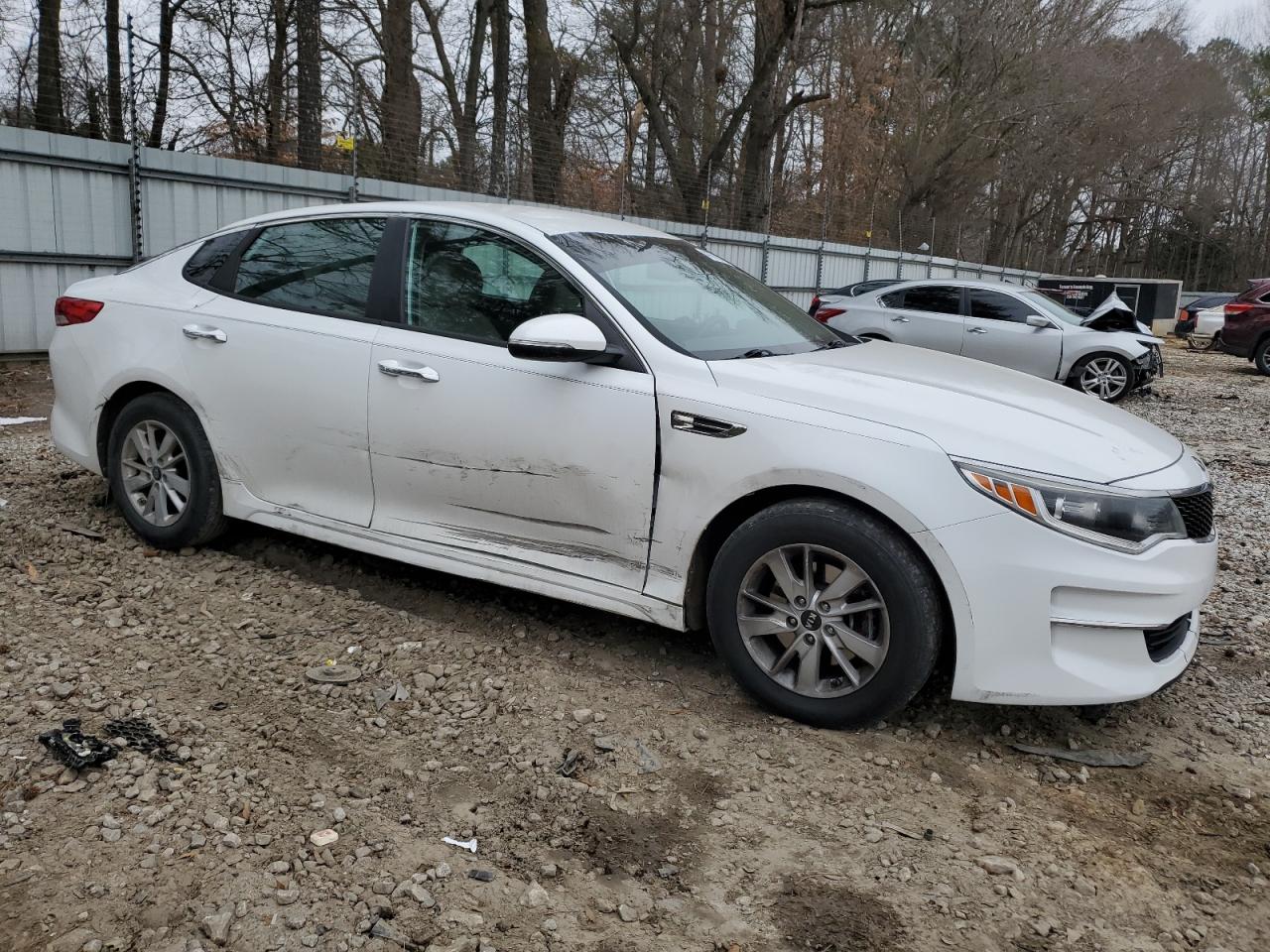 2016 KIA Optima VIN 5XXGT4L37GG055332 Copart auction photo, side / front end damage thumbnail 4