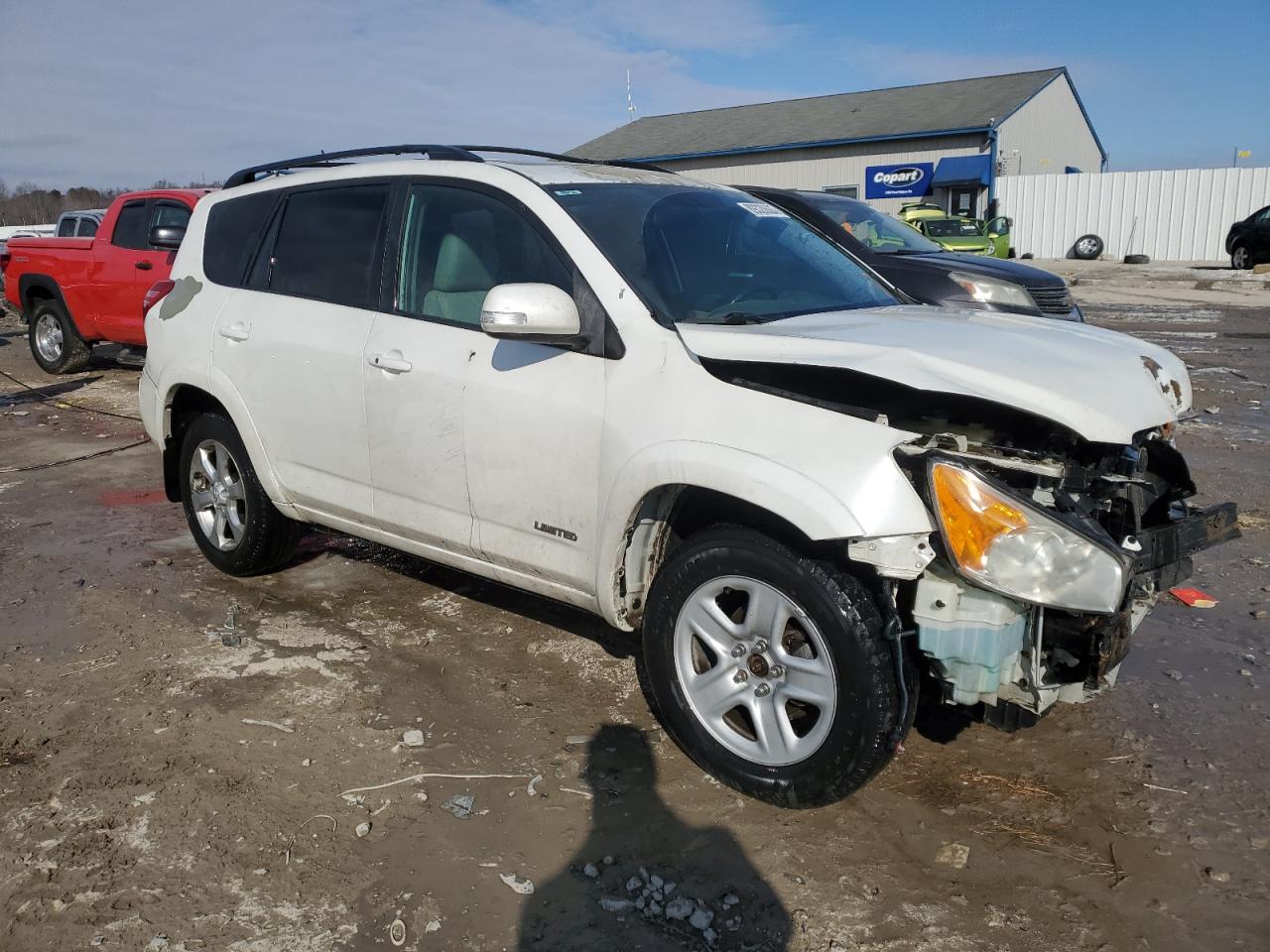 2011 Toyota RAV 4 VIN 2T3DF4DV9BW090681 Copart auction photo, front end / rear end damage thumbnail 4