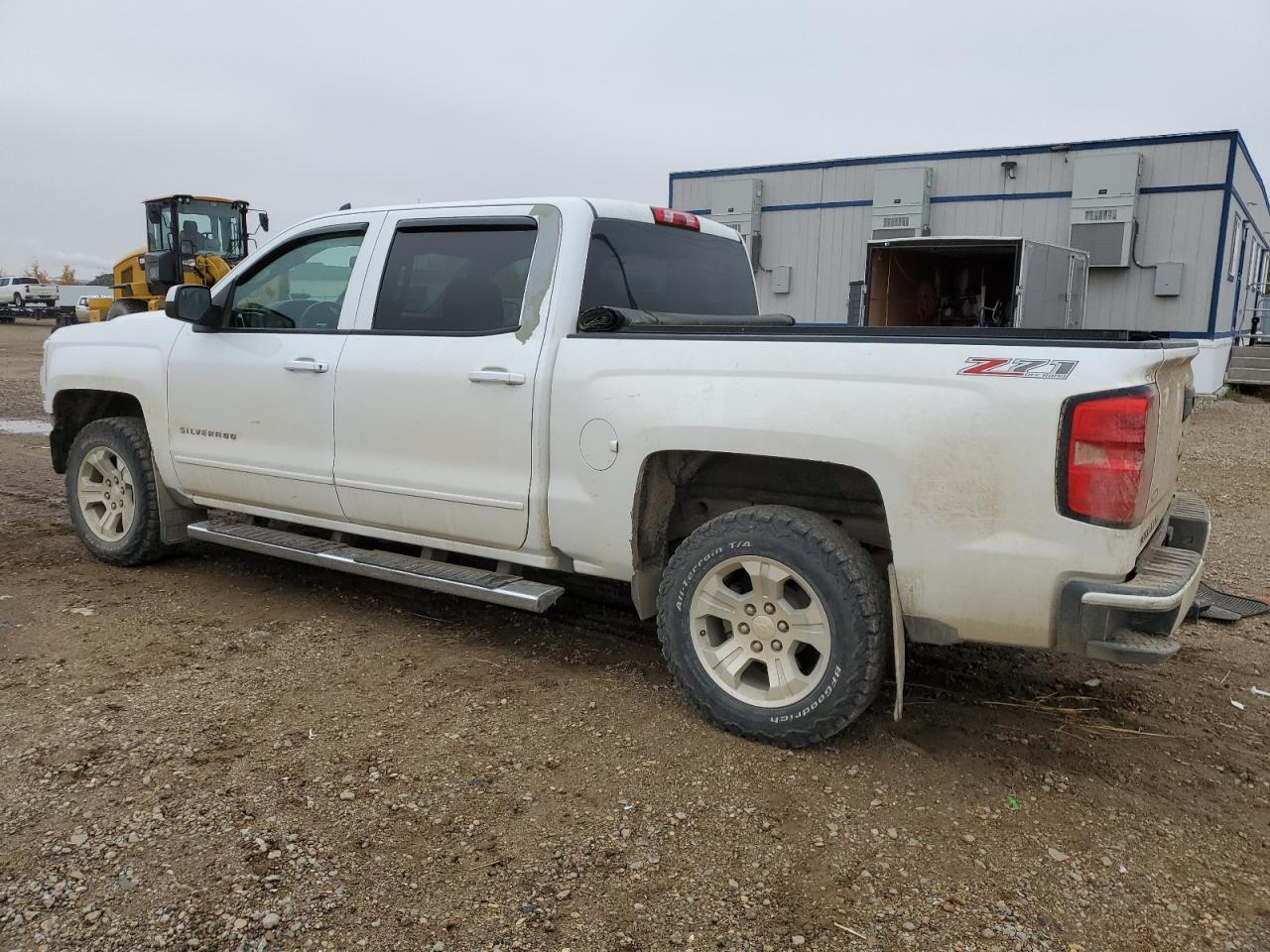 2016 Chevrolet Silverado VIN 3GCUKREC2GG269822 Copart auction photo, front end / side damage thumbnail 2