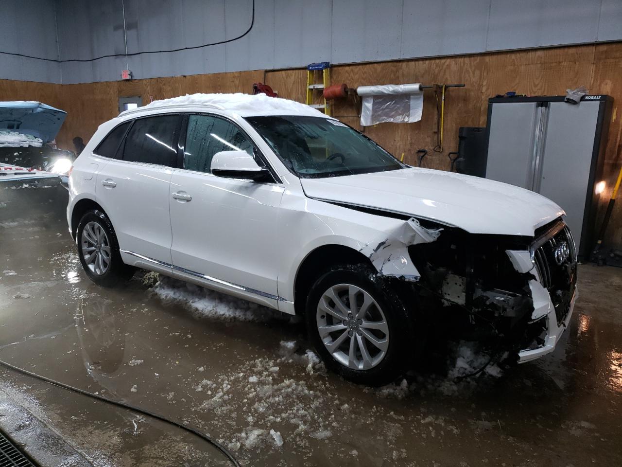 2016 Audi Q5 VIN WA1L2AFP5GA060355 Copart auction photo, front end / minor dent/scratches damage thumbnail 4