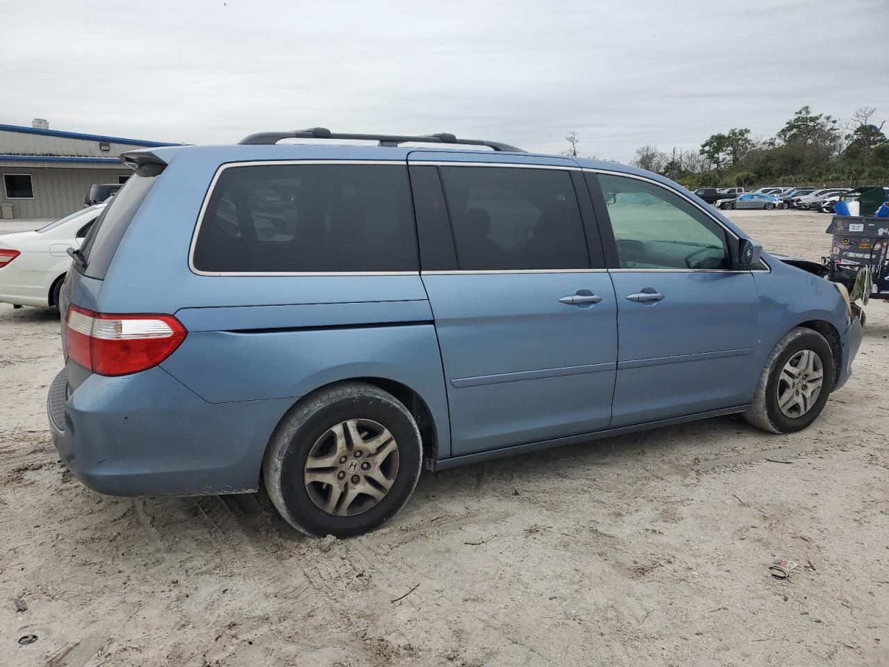 2007 Honda Odyssey VIN 5FNRL38687B004589 Copart auction photo, front end damage thumbnail 3
