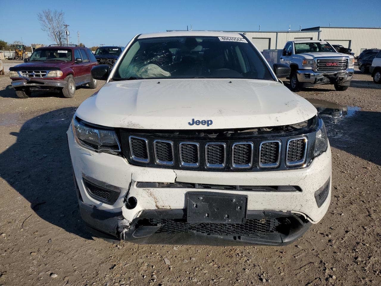2018 Jeep Compass VIN 3C4NJCAB6JT468307 Copart auction photo, front end / mechanical damage thumbnail 5