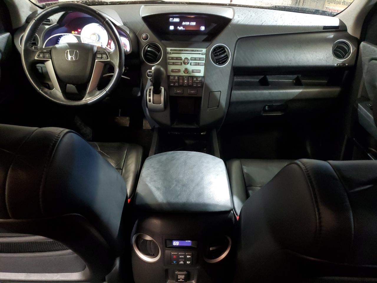 2011 Honda Pilot VIN 5FNYF4H55BB042872 Copart auction photo, front end / minor dent/scratches damage thumbnail 8