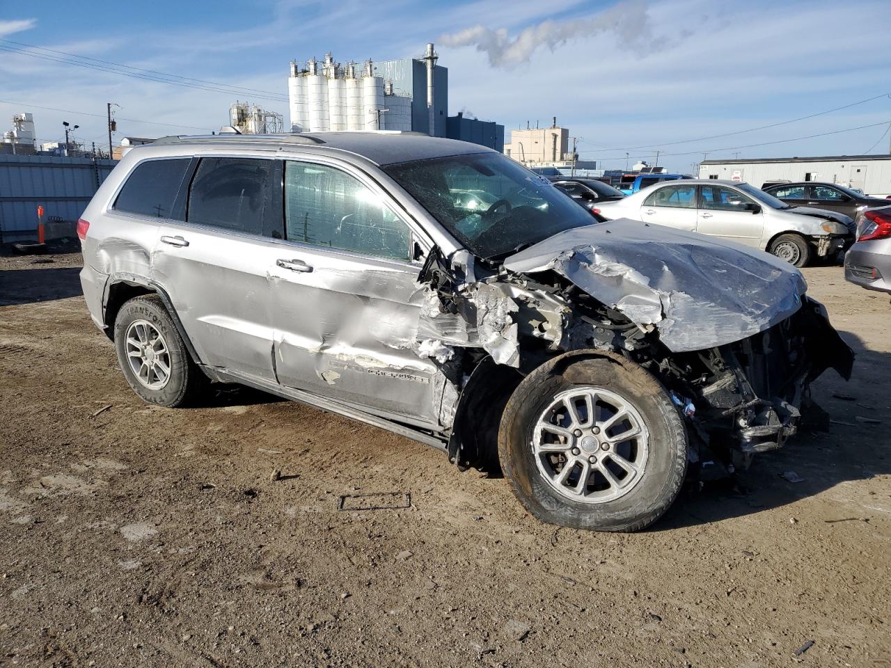 2019 Jeep Grand Cherokee VIN 1C4RJFAG5KC720253 Copart auction photo, front end / side damage thumbnail 4