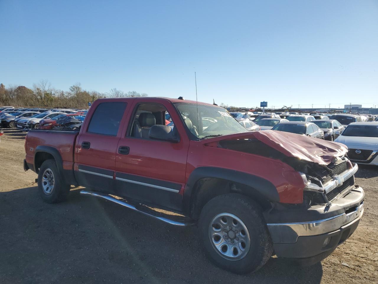 2005 Chevrolet Silverado VIN 2GCEK13T251377548 Copart auction photo, front end / side damage thumbnail 4