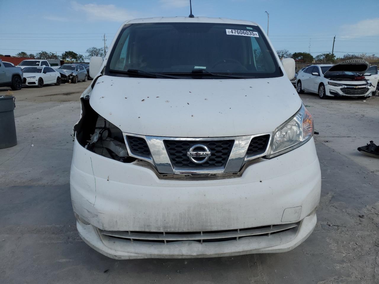 2015 Nissan NV VIN 3N6CM0KN4FK720586 Copart auction photo, front end damage thumbnail 5