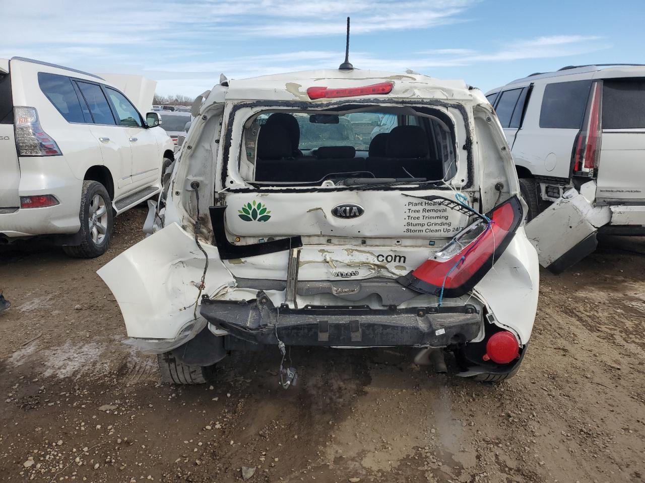 2016 KIA Soul VIN KNDJN2A22G7264954 Copart auction photo, rear end damage thumbnail 6