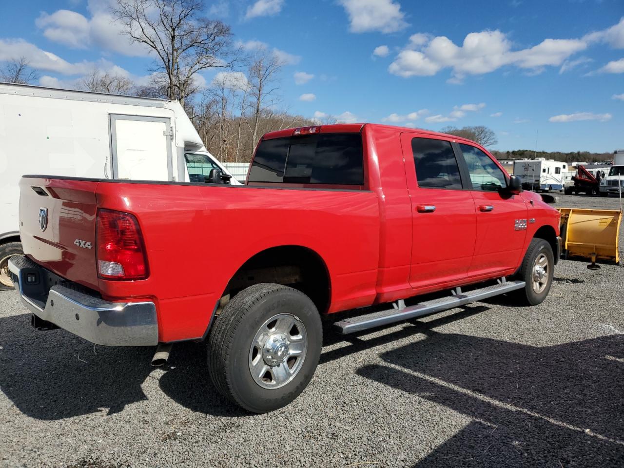 2015 RAM 2500 VIN 3C6TR5MTXFG526829 Copart auction photo, minor dent/scratches damage thumbnail 3