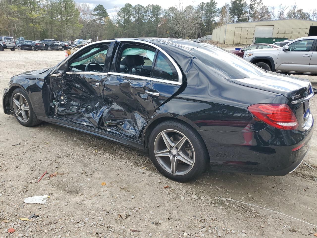 2017 Mercedes-Benz E-klasse VIN WDDZF4JB0HA023514 Copart auction photo, side / front end damage thumbnail 2