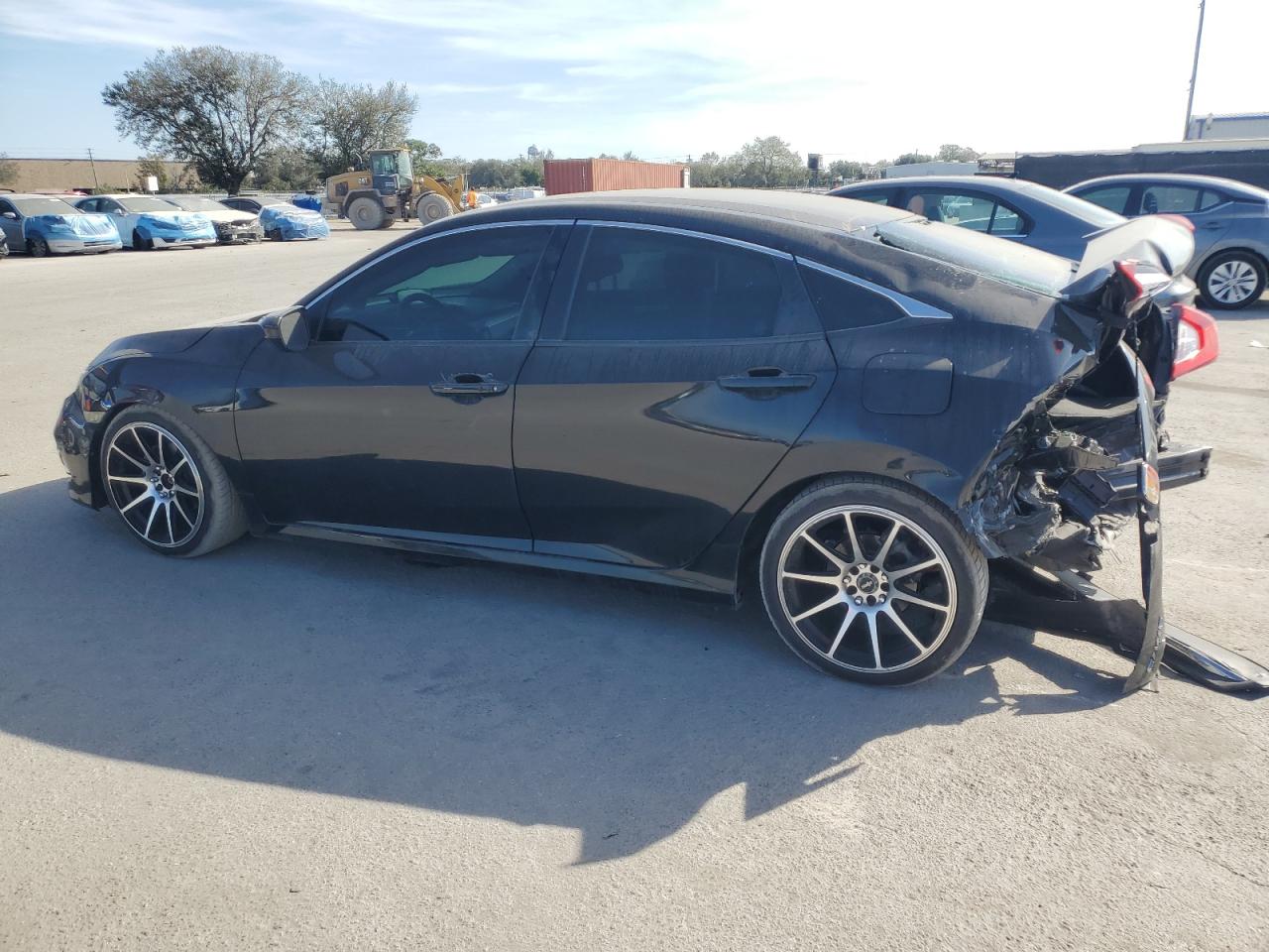 2019 Honda Civic VIN 19XFC2F69KE045408 Copart auction photo, rear end / minor dent/scratches damage thumbnail 2