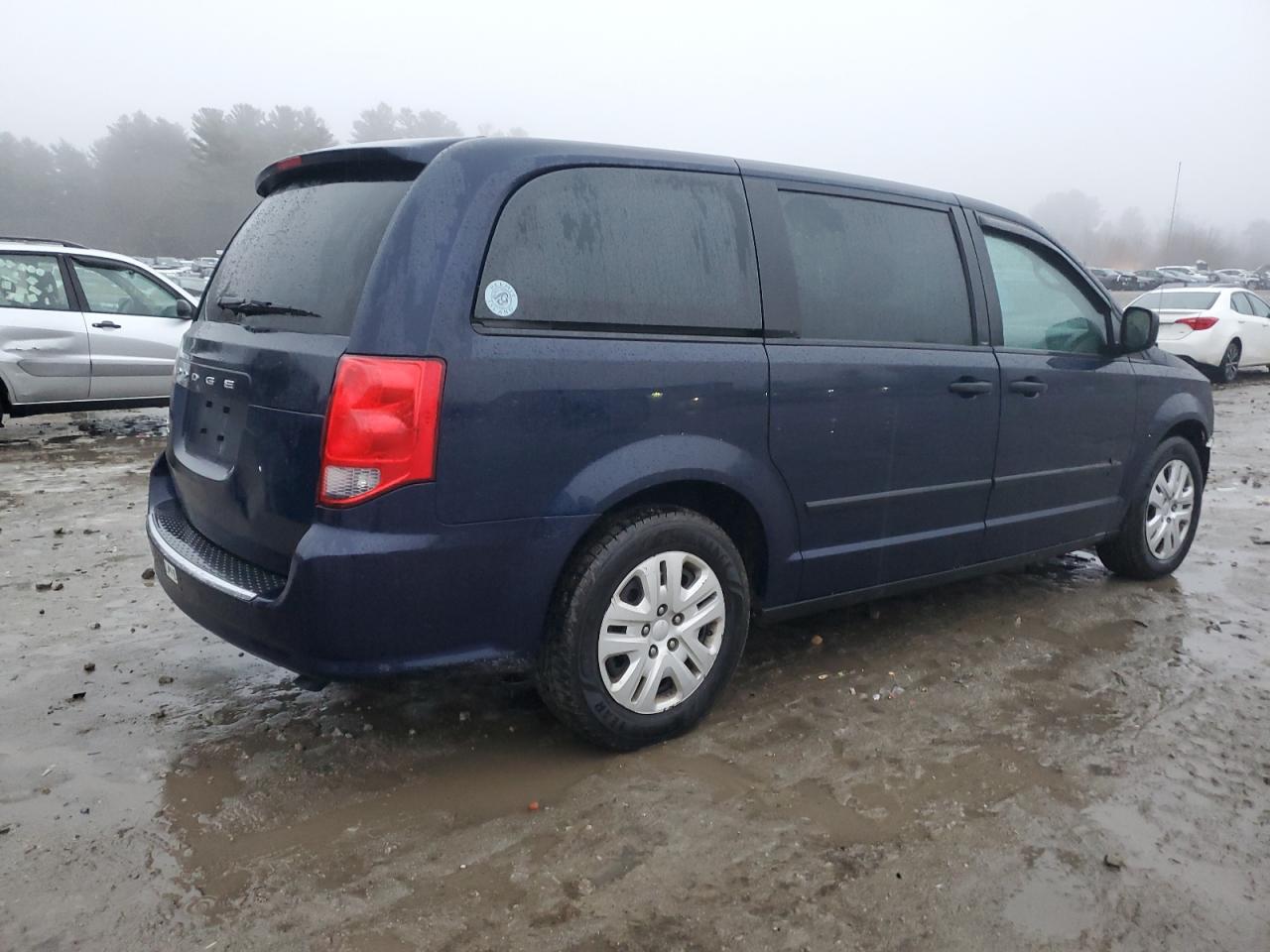 2014 Dodge Caravan VIN 2C4RDGBG9ER223388 Copart auction photo, frame damage / front end damage thumbnail 3