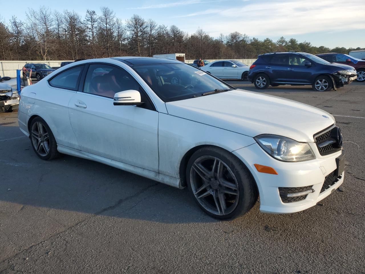2014 Mercedes-Benz C-klasse VIN WDDGJ4HB1EG271744 Copart auction photo, front end / minor dent/scratches damage thumbnail 4