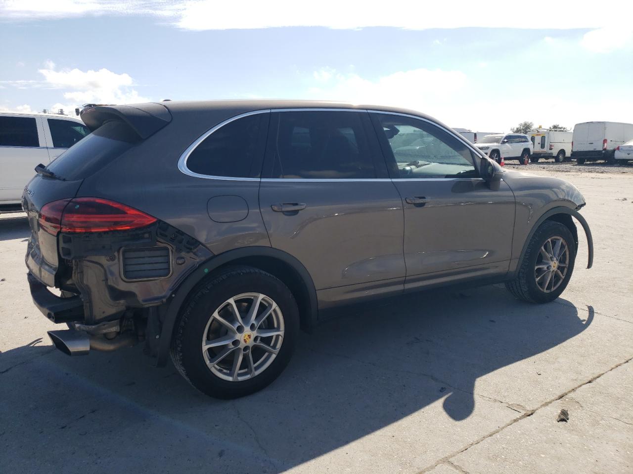2016 Porsche Cayenne VIN WP1AA2A25GKA12395 Copart auction photo, front end / rear end damage thumbnail 3