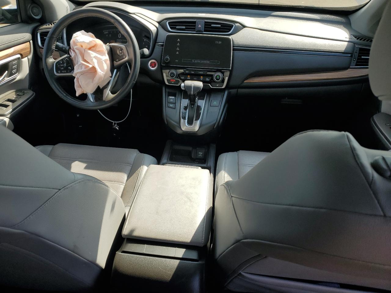 2019 Honda CR-V VIN 2HKRW2H86KH663431 Copart auction photo, front end damage thumbnail 8