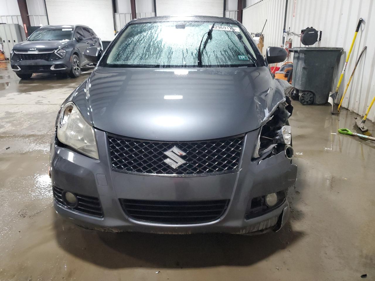 2010 Suzuki Kizashi VIN JS2RE9A77A6100612 Copart auction photo, front end / side damage thumbnail 5