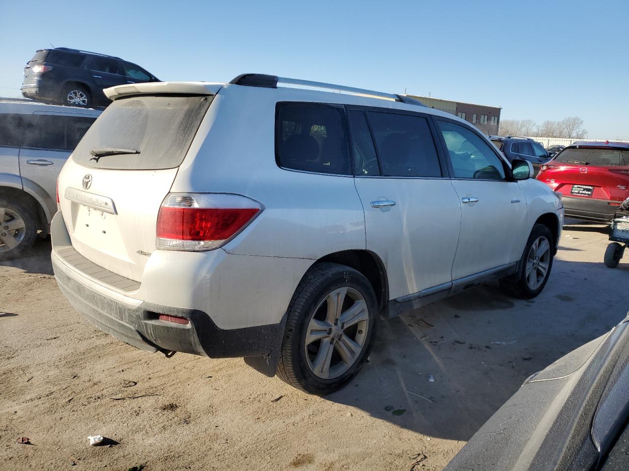 2012 Toyota Highlander VIN 5TDDK3EHXCS156608 Copart auction photo, front end damage thumbnail 3