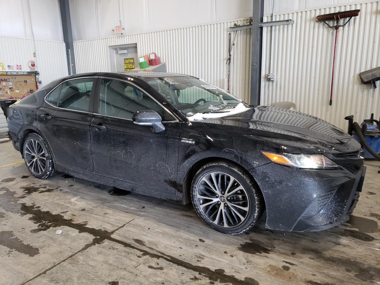2019 Toyota Camry VIN 4T1B21HK6KU519415 Copart auction photo, rear end / front end damage thumbnail 4