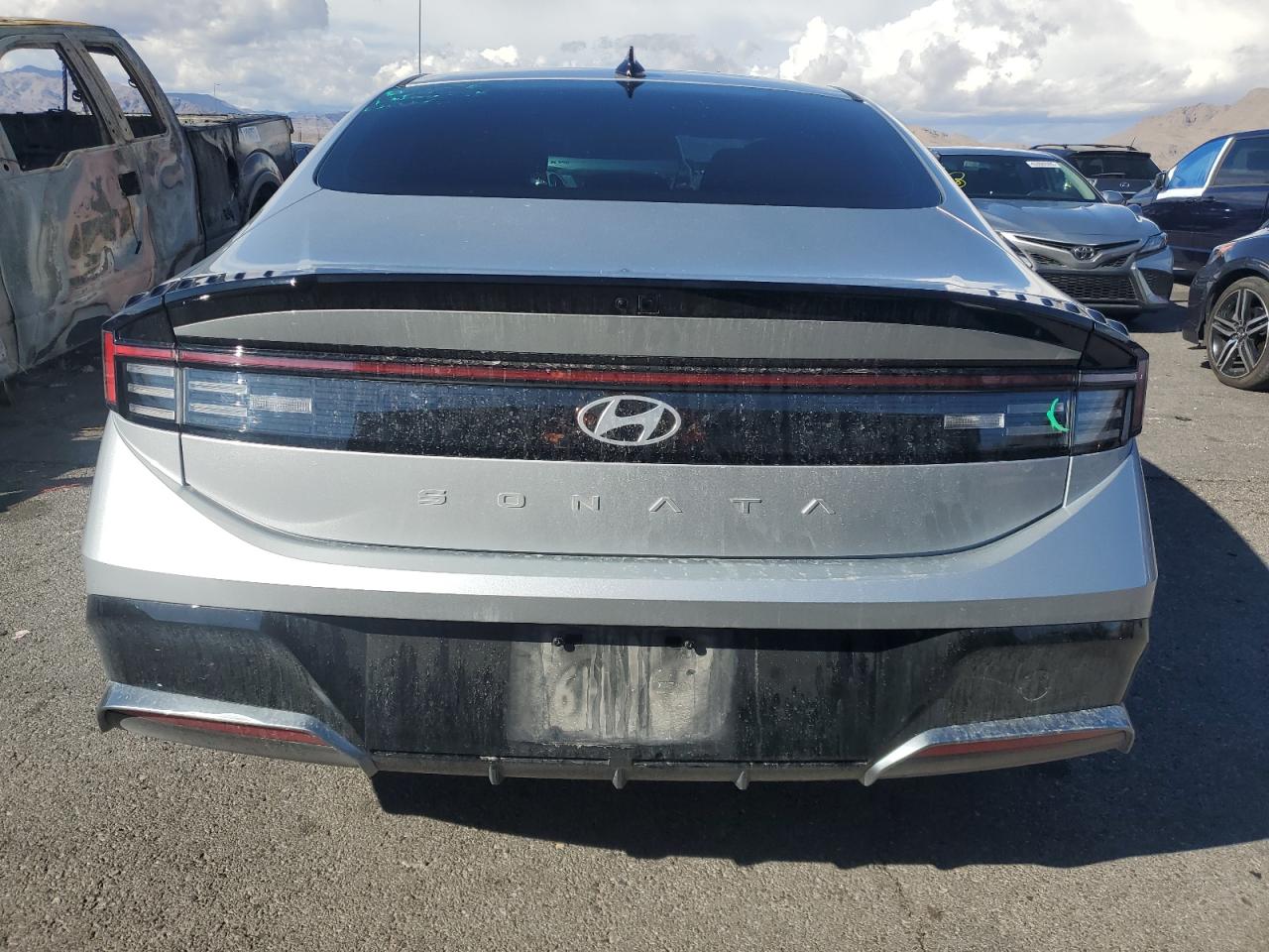 2024 Hyundai Sonata VIN KMHL64JA6RA389160 Copart auction photo, side damage thumbnail 6