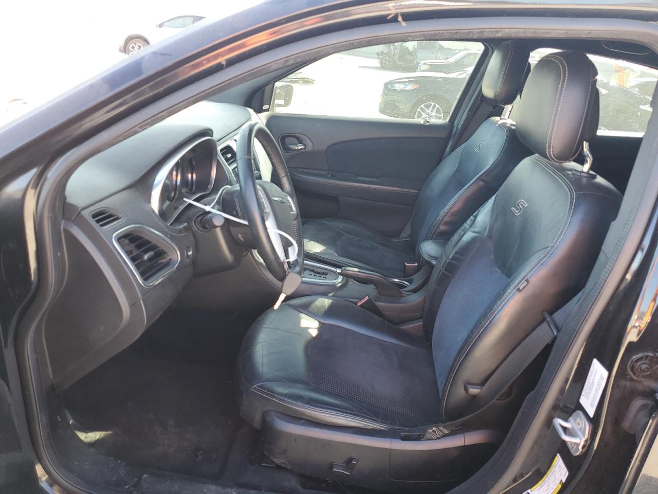 2013 Chrysler 200 VIN 1C3CCBCG6DN598696 Copart auction photo, front end / side damage thumbnail 7