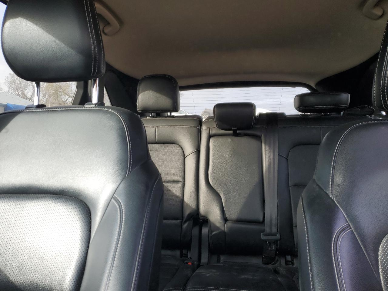 2020 Ford Escape VIN 1FMCU0H64LUB03926 Copart auction photo, minor dent/scratches damage thumbnail 10