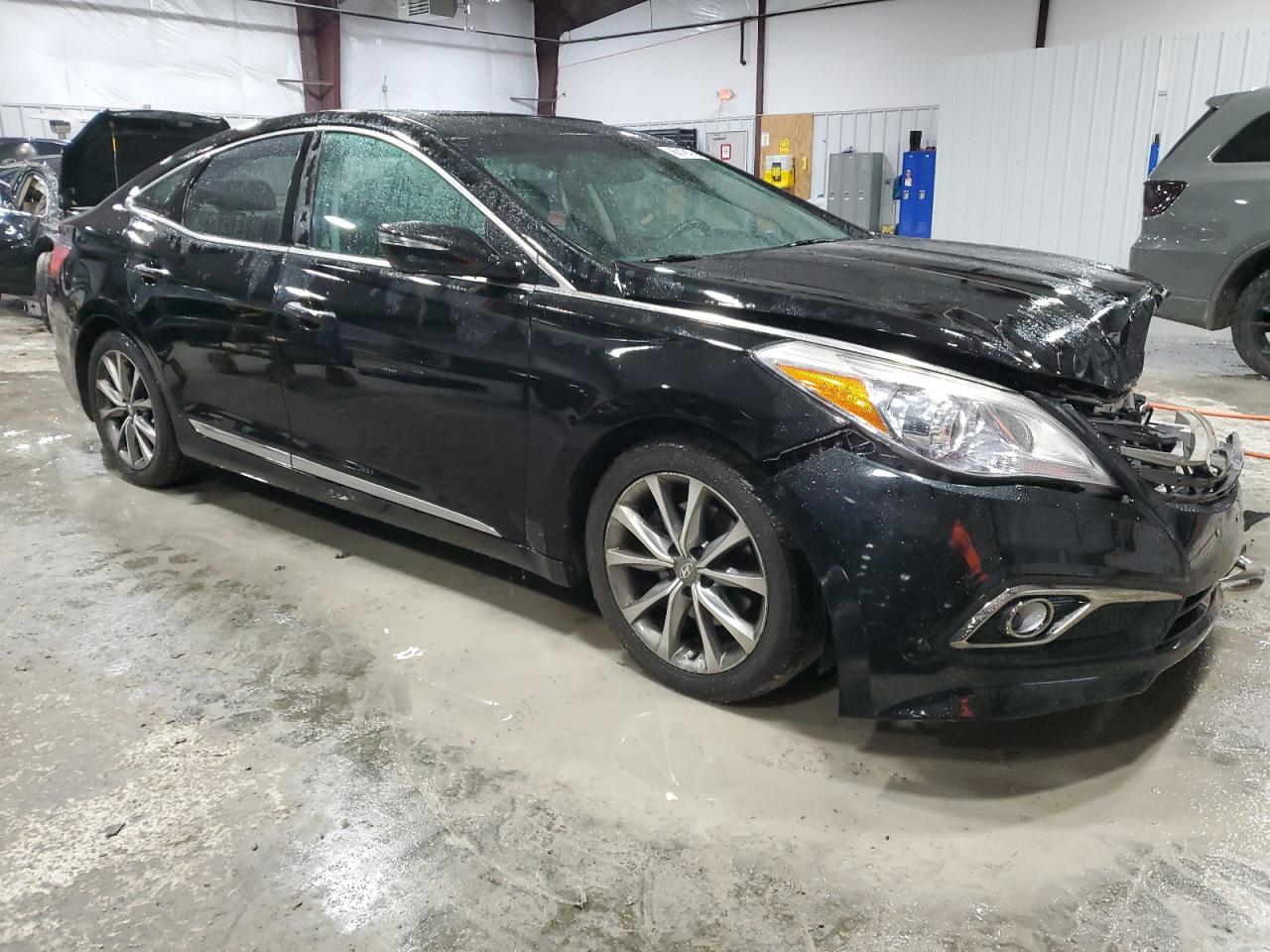 2016 Hyundai Azera VIN KMHFG4JG8GA555447 Copart auction photo, front end damage thumbnail 4