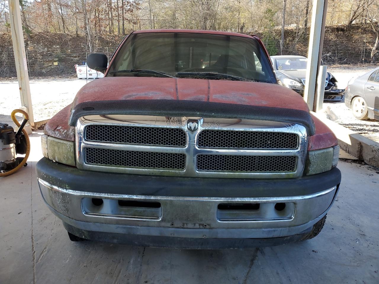 2000 Dodge RAM VIN 3B7HF13Z8YG161348 Copart auction photo, all over damage thumbnail 5