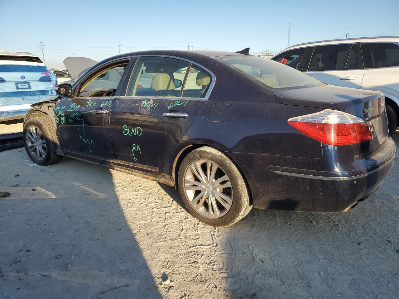 2011 Hyundai Genesis VIN KMHGC4DF6BU138614 Copart auction photo, front end / side damage thumbnail 2