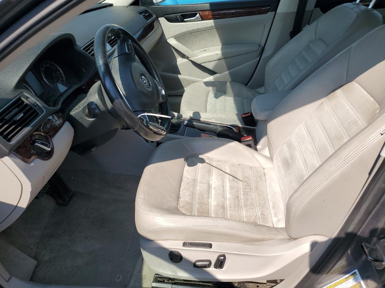 2014 Volkswagen Passat VIN 1VWCN7A39EC089649 Copart auction photo, front end damage thumbnail 7