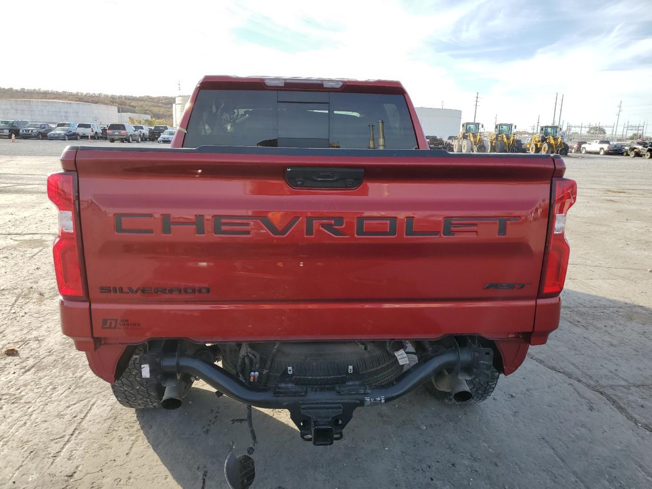 2022 Chevrolet Silverado VIN 1GCUDEED3NZ546230 Copart auction photo, all over damage thumbnail 6