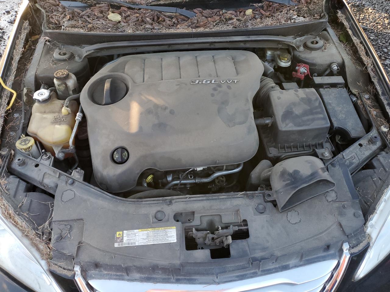 2013 Chrysler 200 VIN 1C3CCBCGXDN523533 Copart auction photo, minor dent/scratches damage thumbnail 11