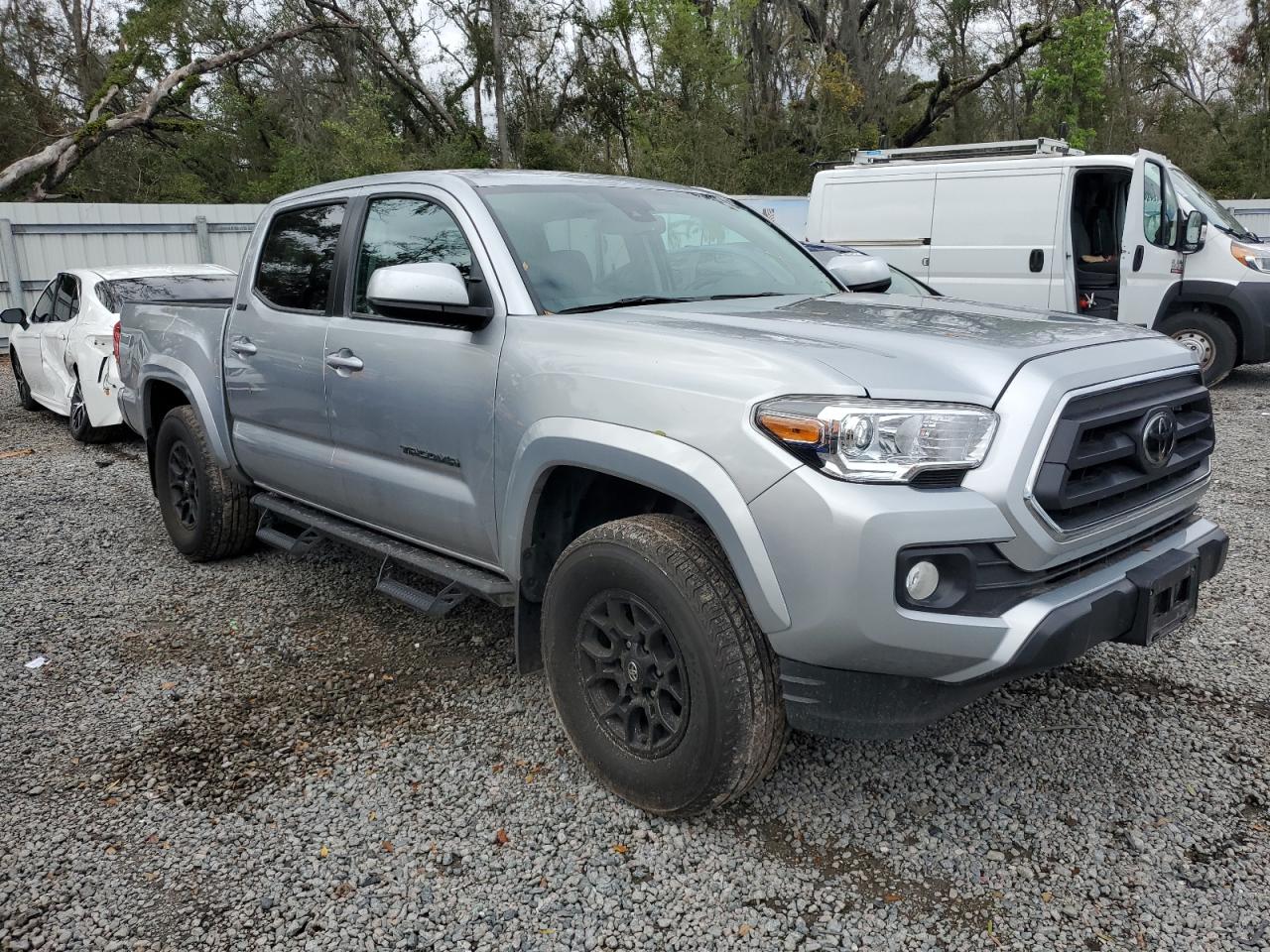 2022 Toyota Tacoma VIN 3TMAZ5CN5NM192941 Copart auction photo, side / all over damage thumbnail 4