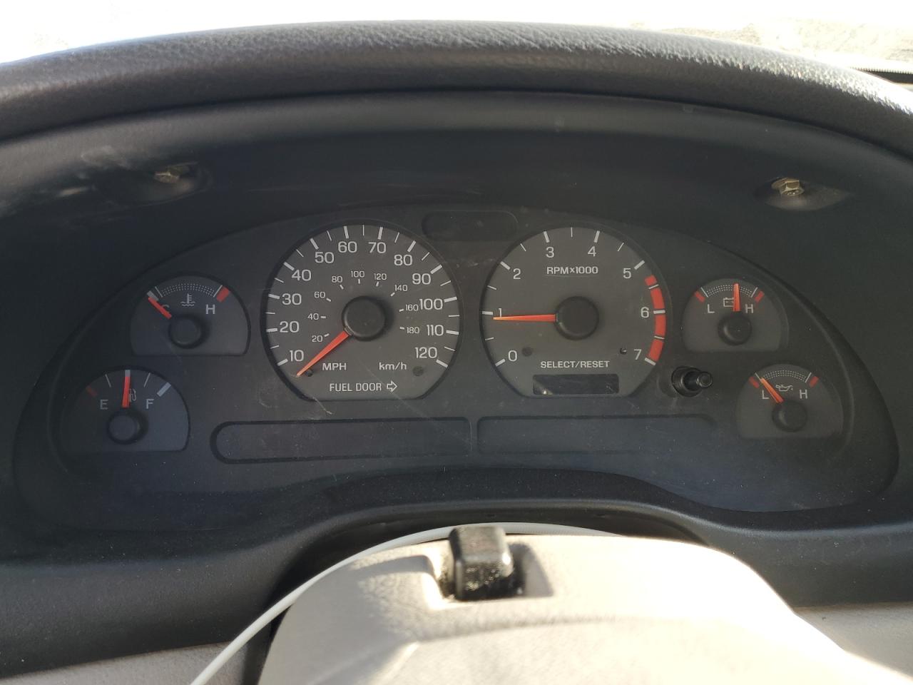 2000 Ford Mustang VIN 1FAFP4045YF271103 Copart auction photo, front end damage thumbnail 9