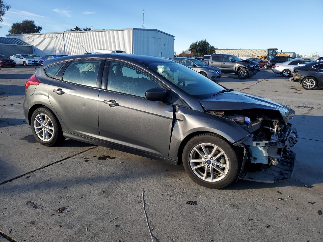 2018 Ford Focus VIN 1FADP3K2XJL323071 Copart auction photo, front end damage thumbnail 4