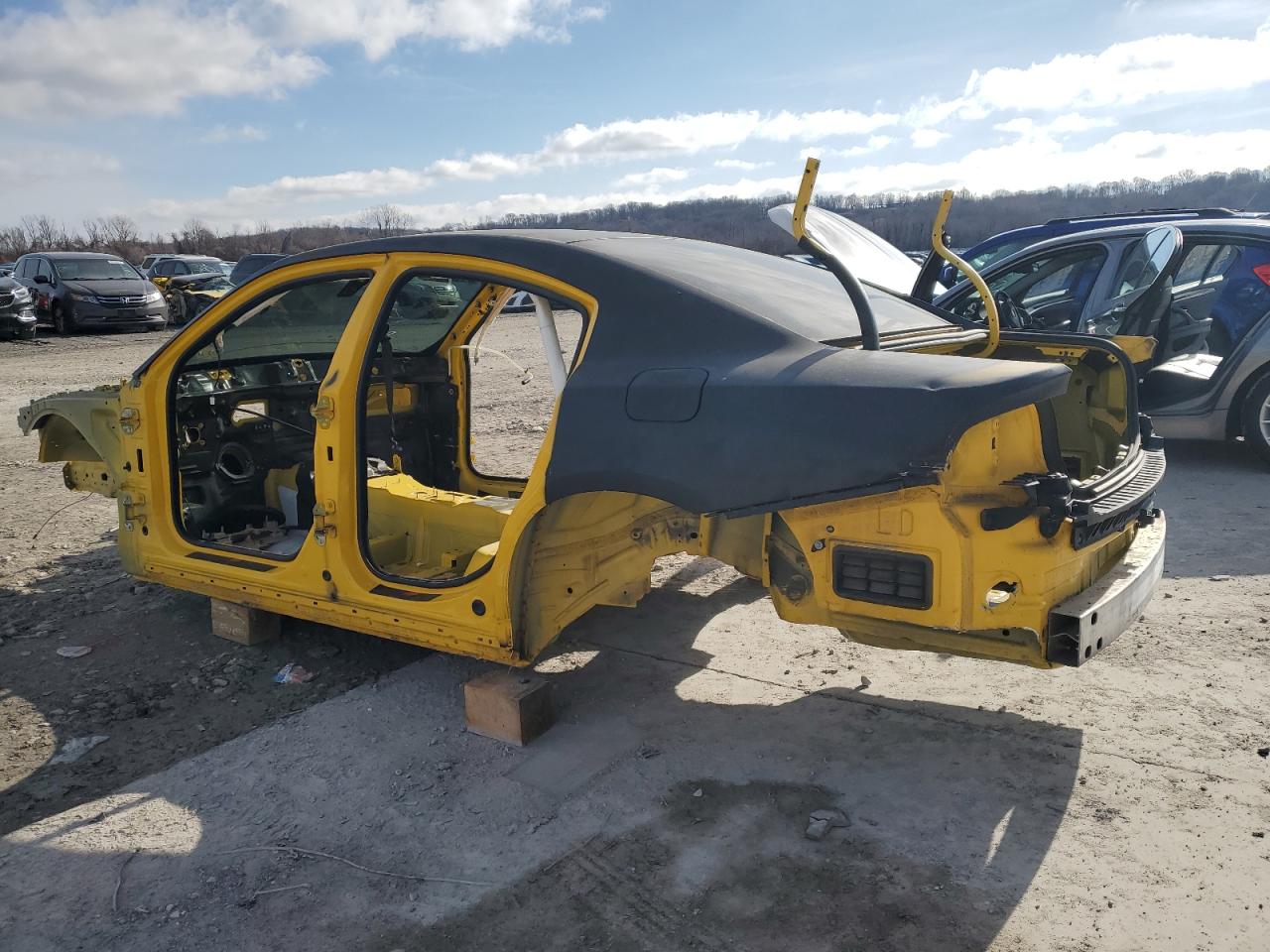 2018 Dodge Charger VIN 2C3CDXGJ0JH187704 Copart auction photo, stripped damage thumbnail 2