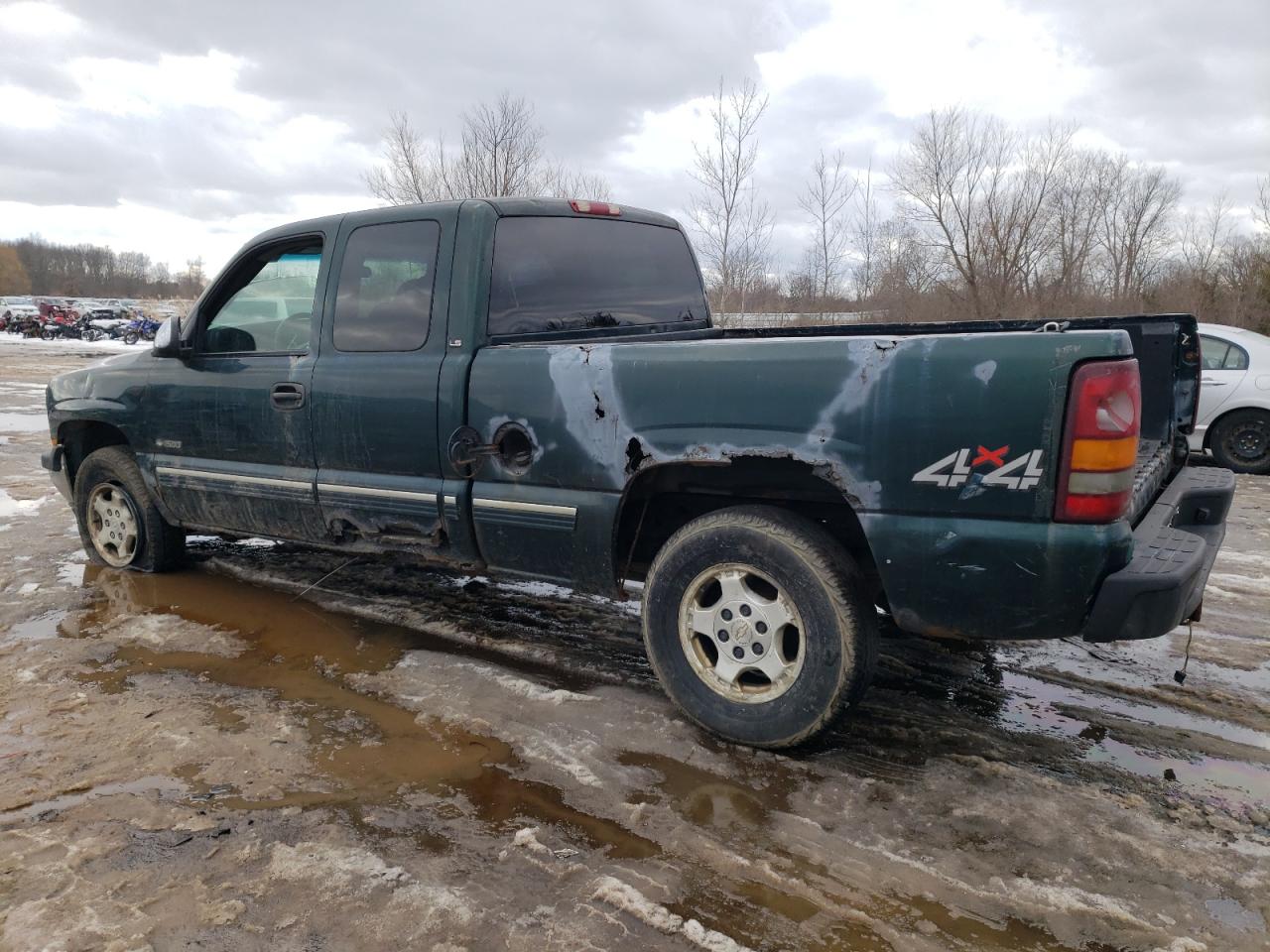 2001 Chevrolet Silverado VIN 1GCEK19T71E152431 Copart auction photo, front end / rear end damage thumbnail 2