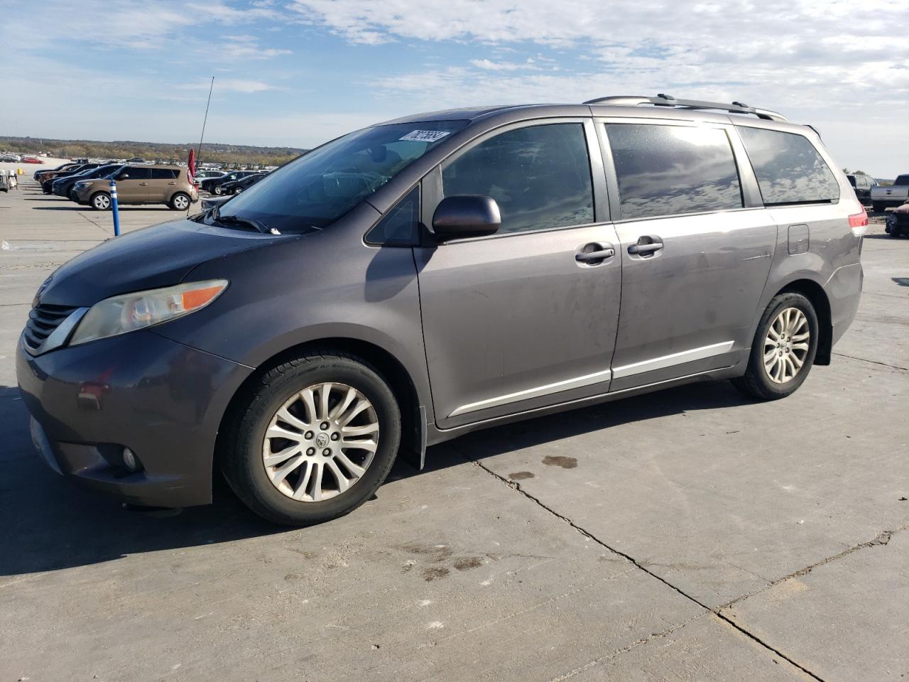 2013 Toyota Sienna VIN 5TDYK3DC4DS329645