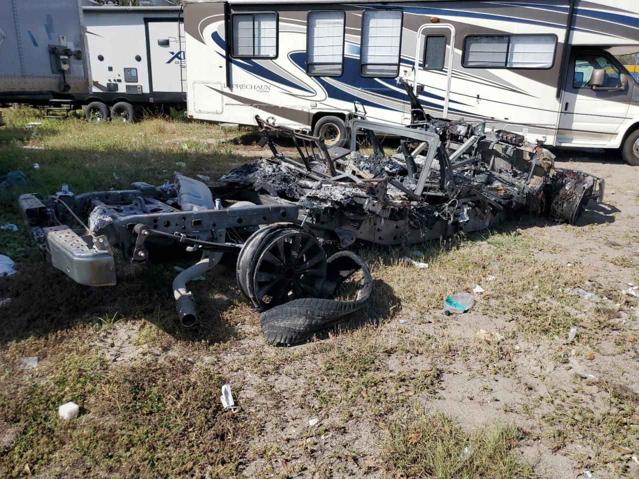2016 Ford F-150 VIN 1FTEW1CG6GKF39000 Copart auction photo, burn damage thumbnail 3
