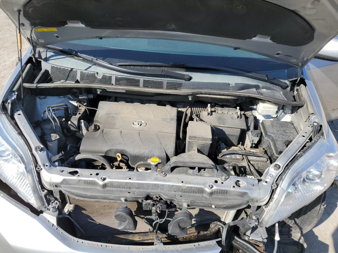 2013 Toyota Sienna VIN 5TDKK3DC7DS405512 Copart auction photo, front end damage thumbnail 12