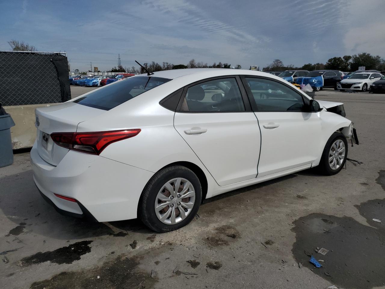 2018 Hyundai Accent VIN 3KPC24A37JE013750 Copart auction photo, front end / minor dent/scratches damage thumbnail 3