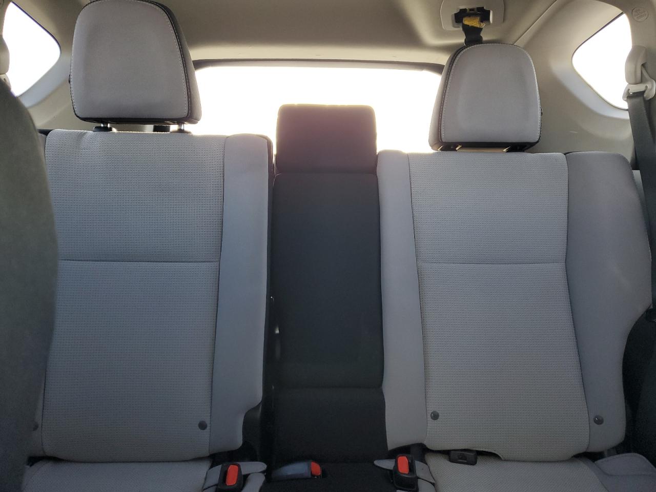 2016 Toyota RAV 4 VIN 2T3WFREV2GW239315 Copart auction photo, front end damage thumbnail 10