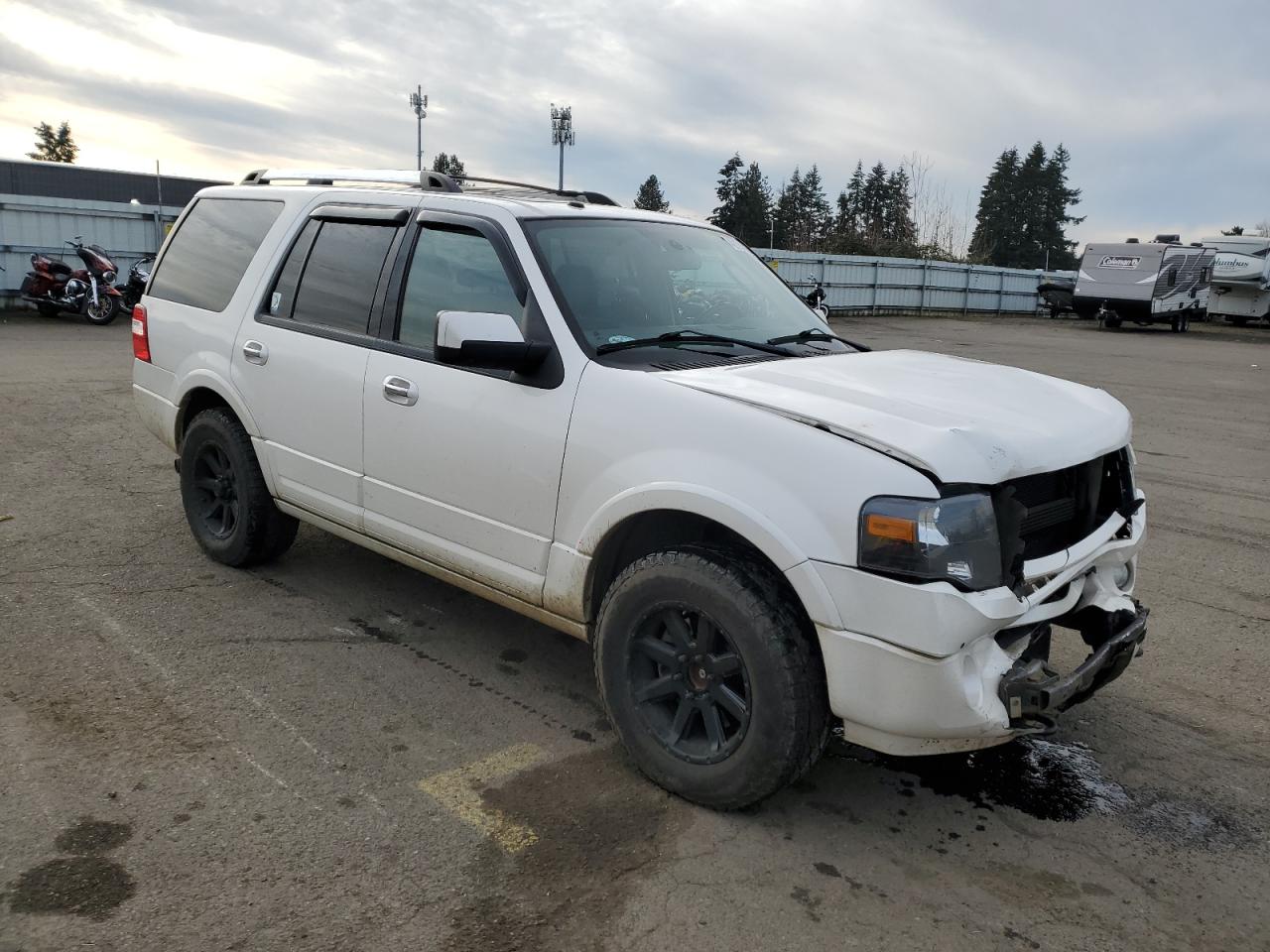 2012 Ford Expedition VIN 1FMJU2A53CEF58099 Copart auction photo, front end damage thumbnail 4