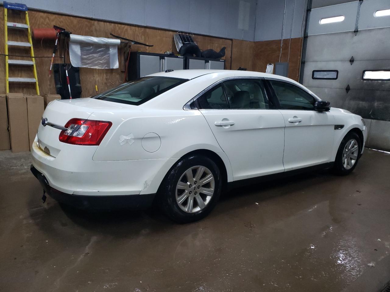 2011 Ford Taurus VIN 1FAHP2DW1BG185698 Copart auction photo, rear end / minor dent/scratches damage thumbnail 3