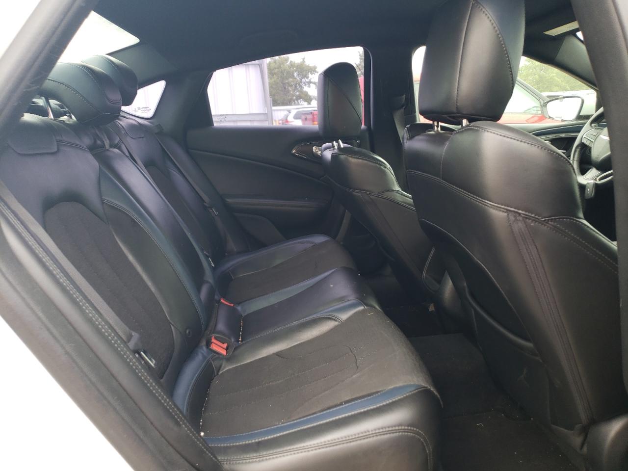 2015 Chrysler 200 VIN 1C3CCCBB9FN546297 Copart auction photo, all over / minor dent/scratches damage thumbnail 10